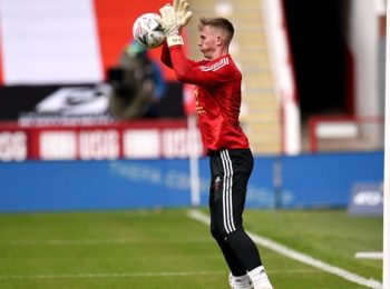 Dean Henderson extends loan deal at Sheffield United