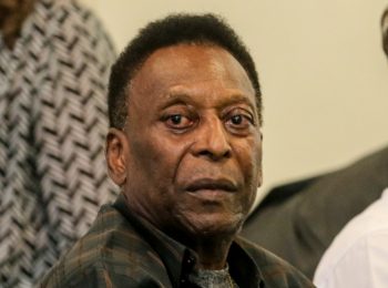 Pele: Brazil legend has surgery to remove tumour