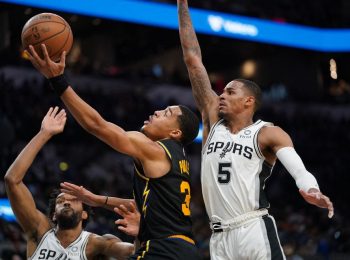 NBA roundup: Weakened Warriors rally late to beat Spurs