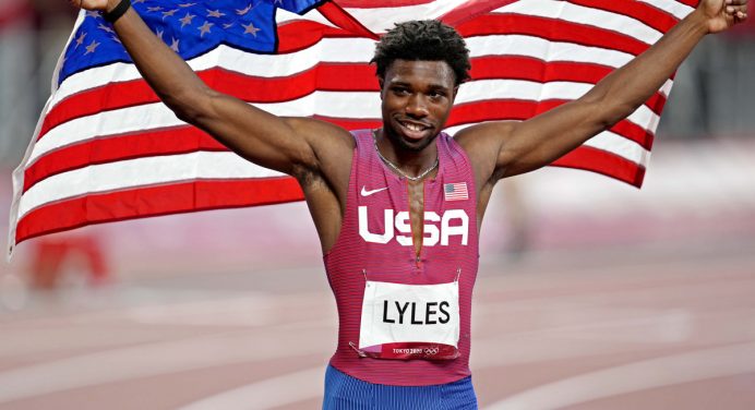 Noah Lyles storms to 200m world title in new US record